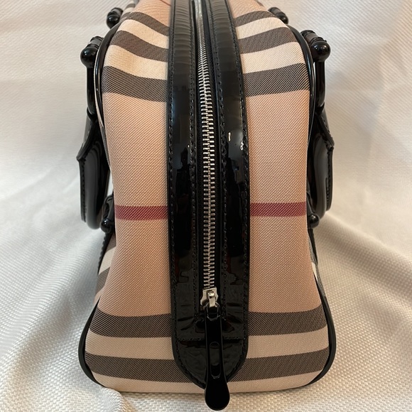 ❤️ Authentic Burberry Supernova Leather Handbag - Picture 9 of 13